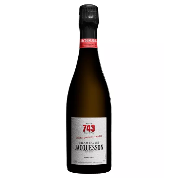 Bottle of Champagne Jacquesson Cuvée 738 D.T., front view