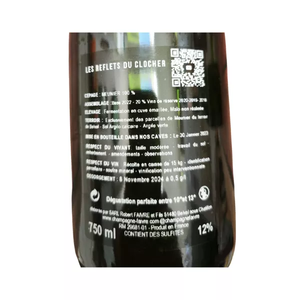 Back label Bottle of Champagne R.Faivre Les Reflets du Clocher Extra Brut, white-black label, 750 ml.