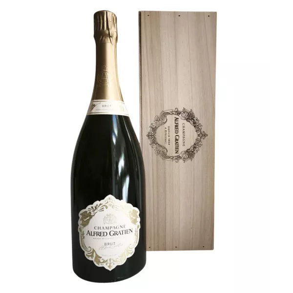 Magnum Champagne Alfred Gratien Brut 150 cl in wooden case - vinification in oak barrels, Chardonnay, Pinot Noir and Meunier.