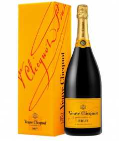 Magnum bottle of VEUVE CLICQUOT Brut Carte Jaune Champagne