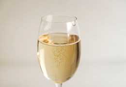 Understanding Champagne Dosage: The Analytical Shift from Extra-Brut to Non Dosé